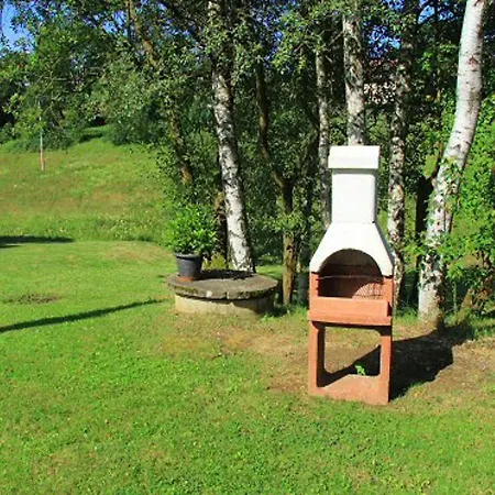 S Bazénem A Saunou U Skiareálu Сasa de vacaciones Bublava